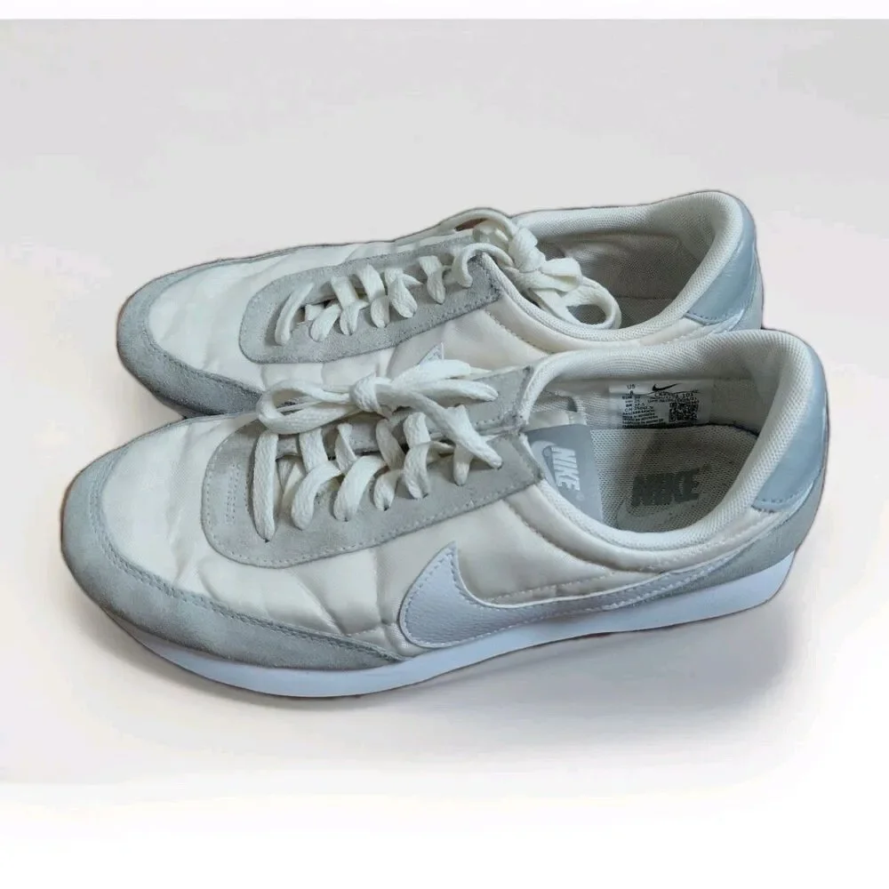 Size 8- Nike Women's Daybreak White Gum Sneakers